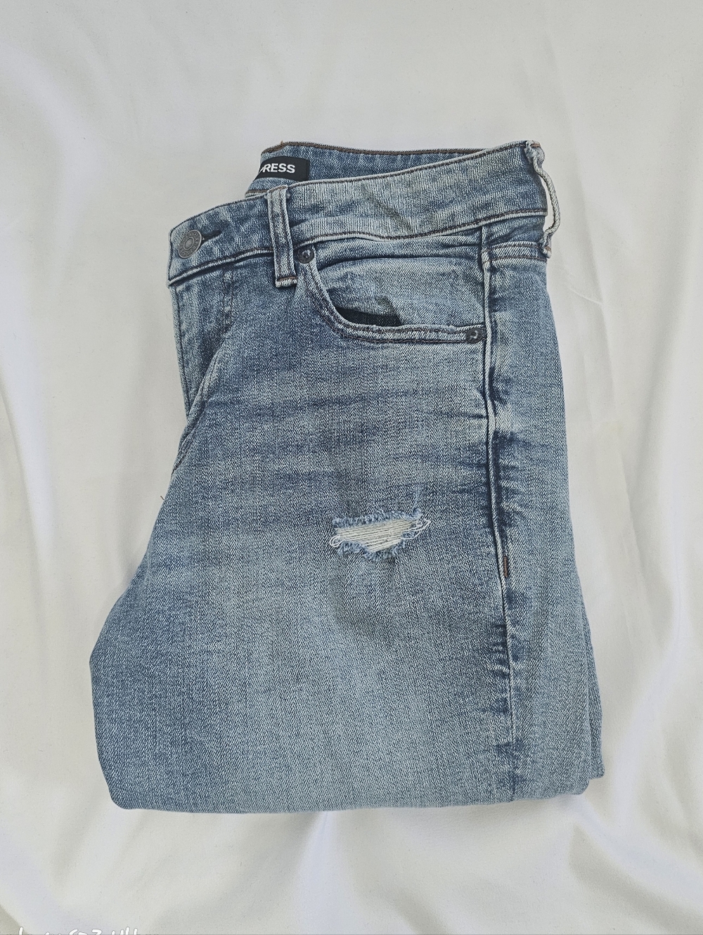 Express Blue Faded Jeans with Light Distressing 29/32